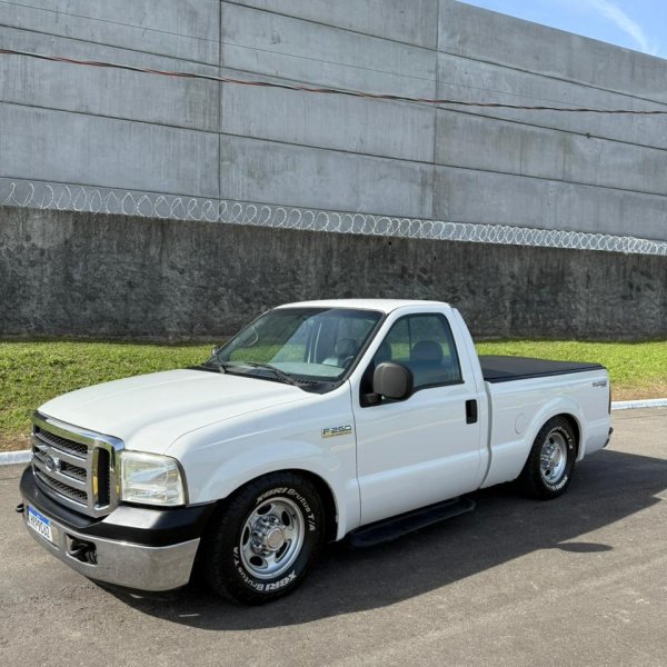 F250 BRANCA DE NEVE